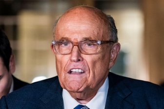 Trump-Gefährte Giuliani in kritischem Zustand im Krankenhaus - New Yorks Ex-Bürgermeister Rudy Giuliani liegt einem Sprecher zufolge in kritischem Zustand im Krankenhaus. (Archivbild)