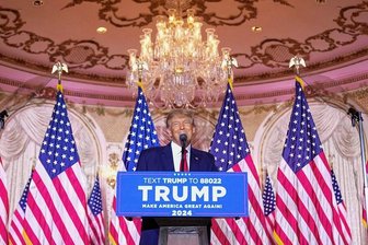 Trumps dritter Aufguss - Donald Trump will es noch mal wissen: Der Ex-Präsident kündigte auf seinem Anwesen Mar-a-Lago seine seine Kandidatur an.