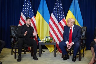 Trumps Putin-Kurs: Vom roten Teppich zur roten Karte - Begegnung am Rande der UN-Vollversammlung in New York: der ukrainische Präsident Wolodymyr Selenskyj (links) und US-Präsident Donald Trump.