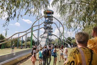Tschüss, Sachsen: Die höchste Rutsche Deutschlands steht künftig nicht mehr im Sonnenlandpark - Noch der größe seiner Art in Deutschland: der Rutschenturm im Sonnenlandpark.