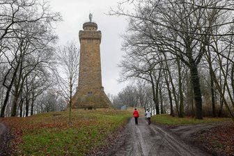 TSG Glauchau: Glühweinlauf als sportlicher Jahresauftakt - Das Gelände am Bismarckturm in Glauchau ist Austragungsort des Glühweinlaufes.