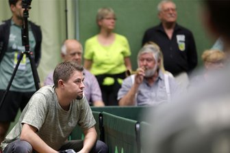 TTC Sachsenring Hohenstein-Ernstthal: Offene und beantwortete Fragen zur Relegation in der 2. Tischtennis-Bundesliga - Teamchef Christian Hornbogen und Co. müssen die Pfaffenbergturnhalle noch einmal für die Relegation vorbereiten. Dabei steht noch nicht zu 100 Prozent fest, ob es gegen ein oder zwei Teams geht.