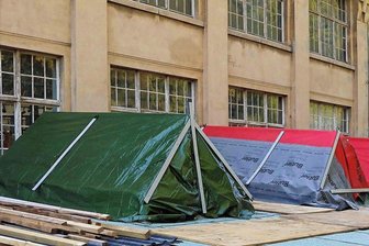Tuchfabrik: Warum die Sanierung des Flachdachs mehr kostet - Die Sanierung des Flachdachbereichs im hinteren Teil des Hauptgebäudes des Crimmitschauer Museums Tuchfabrik Gebr. Pfau dauert länger und kostet auch mehr Geld. 
