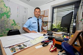 Turbulentes Wochenende liegt hinter Plauener Feuerwehren - Mario Wetzstein von der Berufsfeuerwehr in Plauen.