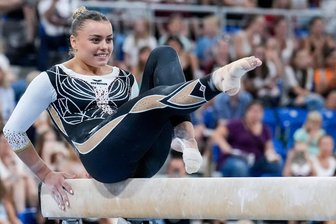 Turn-Ass Emma Malewski muss Comeback verschieben - Emma Malewski an ihrem Paradegerät, dem Schwebebalken.