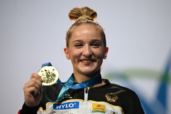 Turn-Europameisterin Karina Schönmaier kommt als Stargast zum Sportlerball des Landkreises Zwickau - Karina Schönmaier hatte bei der Turn-Europameisterschaft Ende Mai in Leipzig jede Menge Grund zur Freude. Sie gewann zwei Goldmedaillen und einmal Silber.