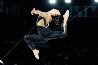 Turnen: Die Chemnitzerin Pauline Schäfer-Betz kehrt endlich zurück an ihr Paradegerät - Pauline Schäfer-Betz turnt bei einem Weltcup in Kroatien erstmals seit den Olympischen Spielen in Paris 2024 (hier ein Foto ihrer Übung am Schwebebalken) wieder eine Übung an ihrem Paradegerät.