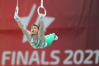 Turnen: Vogtländer Nick Klessing ist dem Olympiaticket ganz nah - Nick Klessing konnte an den Ringen seinen Meistertitel von 2019 souverän verteidigen. 