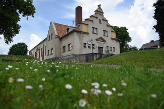 Turnhalle im Angebot - 