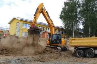 Turnhallenbau hat begonnen -