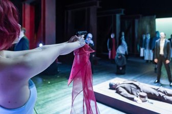 TV-Moderator bestürzt: Nur 36 Zuschauer in Händel-Oper - Droht dem Vogtland-Theater der Corona-Tod? Nur 36 Zuschauer verfolgten das fulminante Opernspektakel Tamerlano am Mittwochabend in Plauen. Ein Opernliebhaber zeigt sich betroffen.