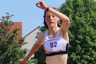 TVL glänzt beim Heimspiel - Weite Sätze: Katharina Rissom vom TVL gewann den Weit- und den Dreisprung.