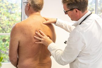 Über 600.000 Unterschriften für bessere Hausarzt-Versorgung - Hat heute oft zu wenig Zeit für seine Patienten: der Hausarzt.