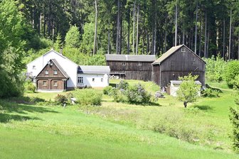Über die verschwundenen Gasthäuser im deutsch-tschechischen Grenzgebiet - Das Gasthaus Zum Schimmel in Dolni Paseky/Niederreuth ist das einzige noch erhaltene Gebäude und heute ein privater Wohnsitz.