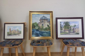 Über diese Schenkung darf sich Neuensalz freuen - Zwei Motive aus Neuensalz und eins aus Mechelgrün bekam die Gemeinde geschenkt.