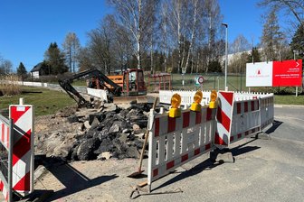 Überall gesperrt - wie lassen sich Mulda und Lichtenberg noch erreichen? - Wegen der Kanalarbeiten in Weißenborn führt kein Weg nach Brand-Erbisdorf.