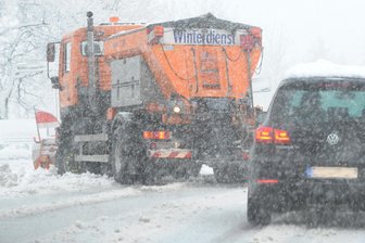 Überraschender Anbieterwechsel nach über 30 Jahren: Leipziger Firma übernimmt Winterdienst in Hainichen - In Hainichen kümmert sich ein neuer Anbieter um den Winterdienst (Symbolbild).