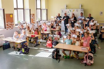 Überraschung für die Mühlauer Erstklässler gleich in der ersten Woche - Prominenten Besuch erhielten die ABC-Schützen der Mühlauer Grundschule.