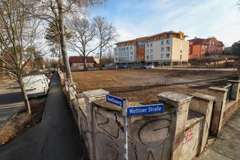 Ulrich-Villa in Glauchau: Wie es mit der Abrissfläche weitergehen soll - Von der denkmalgeschützten Ulrich-Villa in Glauchau, dem Garten und dem Pavillon ist nichts mehr zu sehen.