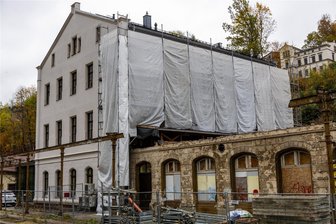 Umbau am Unteren Bahnhof von Annaberg-Buchholz: Wie es bis Jahresende weitergehen soll - Am Unteren Bahnhof in Annaberg-Buchholz wird ein Millionenprojekt umgesetzt. Das dauert auch 2025 weiter an, um einen Forschungscampus zu etablieren.
