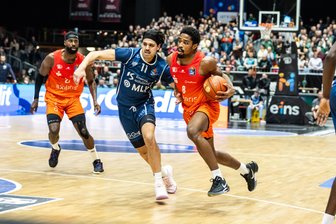 Umbau im Kader der Niners Chemnitz geht weiter: Will Christmas weg, Damien Jefferson im Anflug - Will Christmas (rechts) gehörte beim Sieg gegen Heidelberg in der vergangenen Woche zu den besten Spielern der Niners Chemnitz. So wirklich warmgeworden ist er mit dem Verein aber nie. Jetzt zieht es ihn nach Frankreich.
