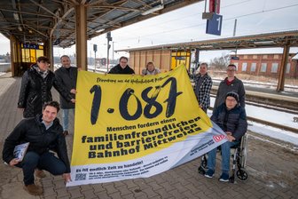 Umbau, Pflanzung, Ausbau und ein neues Bier: Vier gute Nachrichten aus Mittelsachsen - Ein überdimensionaler Merkzettel: das „Post-it“ zu den 1087 Unterschriften.