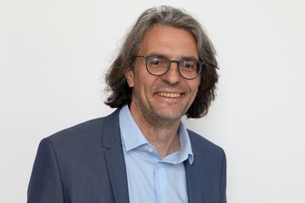 Umfrage stößt in Meerane auf großes Interesse: 250 Bürger füllen Fragebogen aus - Stadtrat Matthias Ulbricht wartet auf die Auswertung der Bürger-Umfrage.