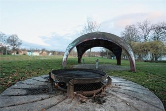 Umstrittener Grillplatz in Zwickau: Stadt lädt Anwohner und Nutzer zum Gespräch auf den Muldedamm - Um diesen Treffpunkt geht es. 