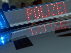 Unbekannte besprühen Hausbewohner mit Reizgas - Zeugen gesucht - 
