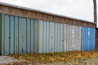 Unbekannte brechen acht Garagen in Crimmitschau auf - In acht Garagen in Crimmitschau ist eingebrochen worden.