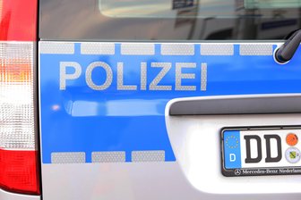 Unbekannte greifen 22-Jährigen an -