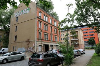 Unbekannte legen Schlachtreste vor Büro von Martin Kohlmann - In der Brauhausstraße befindet sich die Anwaltskanzlei von Martin Kohlmann.