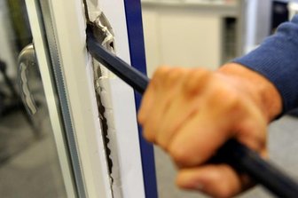 Unbekannte stehlen Schmuck und Bargeld aus Haus in Siebenlehn -