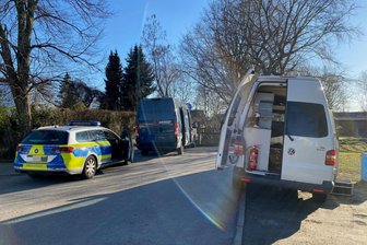 Und plötzlich war das Paketfahrzeug weg: Kurioser Diebstahl in Limbach-Oberfrohna - Am Mittwoch war die Polizei in Limbach-Oberfrohna im Einsatz. Involviert war auch ein Fahrzeug eines Amazon-Fahrers.
