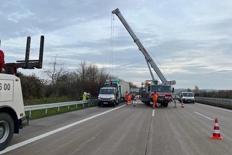 Unfall auf A 4 "bremst" den Weihnachtsbaum für Hainichen aus - 