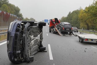 Ein Unfall hat sich am Dienstag gegen 12.45 Uhr auf der A 72 bei Chemnitz ereignet.