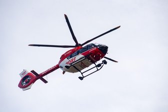 Unfall auf B 101 in Brand-Erbisdorf: Hubschrauber fliegt schwer verletzten Biker in Spezialklinik - Beim Unfall kam auch ein Rettungshubschrauber zum Einsatz (Symbolfoto).