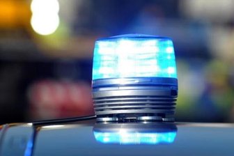 Unfall auf B 7 bei Rochlitz: Wagen landet im Straßengraben - 