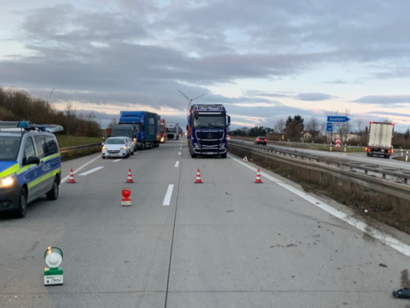 Unfall auf der A72 bei Zwickau: Vollsperrung ist wieder aufgehoben - 