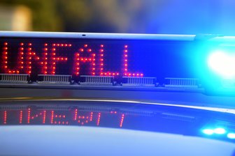 Unfall auf der B 173 in Oberlungwitz: Kia muss abgeschleppt werden - Auf rund 5000 Euro wird der Sachschaden nach dem Unfall in Oberlungwitz beziffert.