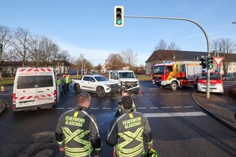 Unfall auf der B 175 in Glauchau: Kaufland-Zufahrt war am Freitag zeitweise gesperrt - Unfall auf der B 175 in Glauchau: Am Freitagvormittag war die Kaufland-Zufahrt zeitweise gesperrt.