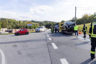 Unfall auf der B 95 sorgt für noch mehr Stau an der Zschopautalkreuzung - Ein Verkehrsunfall auf der B 95 nahe der Zschopautalkreuzung hat am Freitag für zusätzlichen Stau gesorgt.