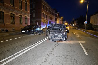 Unfall auf der Reichenbacher Straße in Zwickau: B 173 war im Feierabendverkehr zwei Stunden voll gesperrt - Nach einem Unfall war die Reichenbacher Straße in Zwickau voll gesperrt.