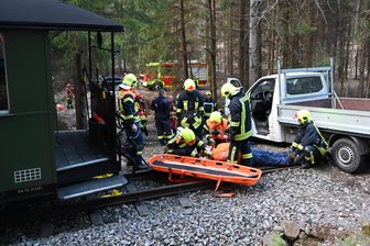 Unfall bei der Preßnitztalbahn: Einsatzkräfte proben den Ernstfall - Im Preßnitztal wurde der Ernstfall geprobt. Es galt, einen verunglückten Forstarbeiter zu bergen.