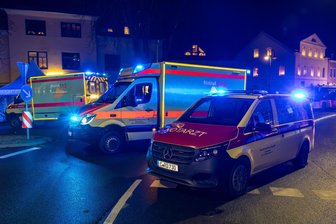 Unfall im Erzgebirge: Zwei Senioren nach Aufprall verletzt - Ein Unfall hat sich am Mittwochabend in Schwarzenberg ereignet.