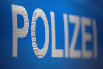 Unfall in Hainichen: Fahrer entkommt knapp dem Fluss - In Hainichen hat es frühen Samstagmorgen einen Unfall gegeben (Symbolbild).