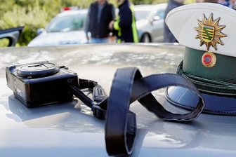 Unfall in Zwickau: Drei Personen leicht verletzt - Drei Personen wurden bei einem Unfall am Montag verletzt.
