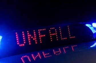 Unfall mit 55.000 Euro Schaden zwischen Oelsnitz und Plauen - Am Sonntag ist es auf der B 92 zwischen Oelsnitz und Plauen zu einem Verkehrsunfall mit hohem Sachschaden gekommen.