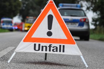 Unfall überschattet Proteste im Erzgebirge - Bei dem Unfall auf der Zschopautalkreuzung sind am Montagnachmittag zwei Personen verletzt worden, eine davon schwer.