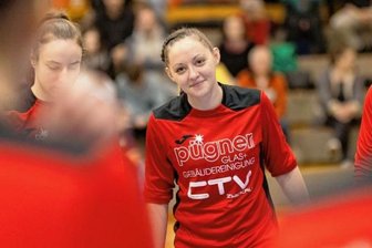 Ungarin muss sich Zeit geben - Als Rechtsaußen steht Rebeka Ertl beim BSV Sachsen Zwickau auf der Platte eher selten im Fokus. In dieser Saison musste sich die Ungarin nach einer krankheitsbedingten Auszeit zurückkämpfen. 